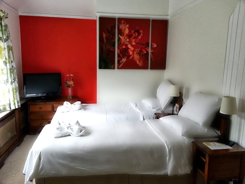 Rosemead Guest House Claygate Rum bild